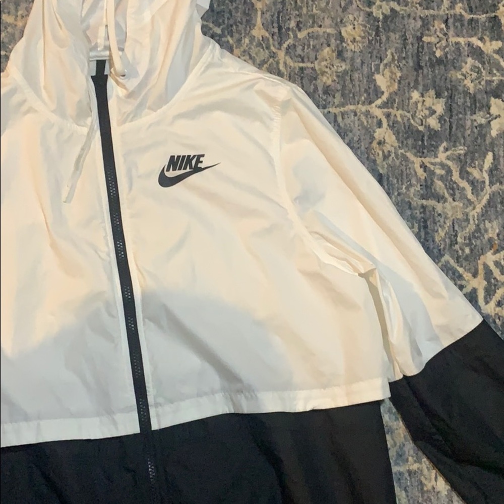 Nike Windbreaker jacket - Picture 2 of 5